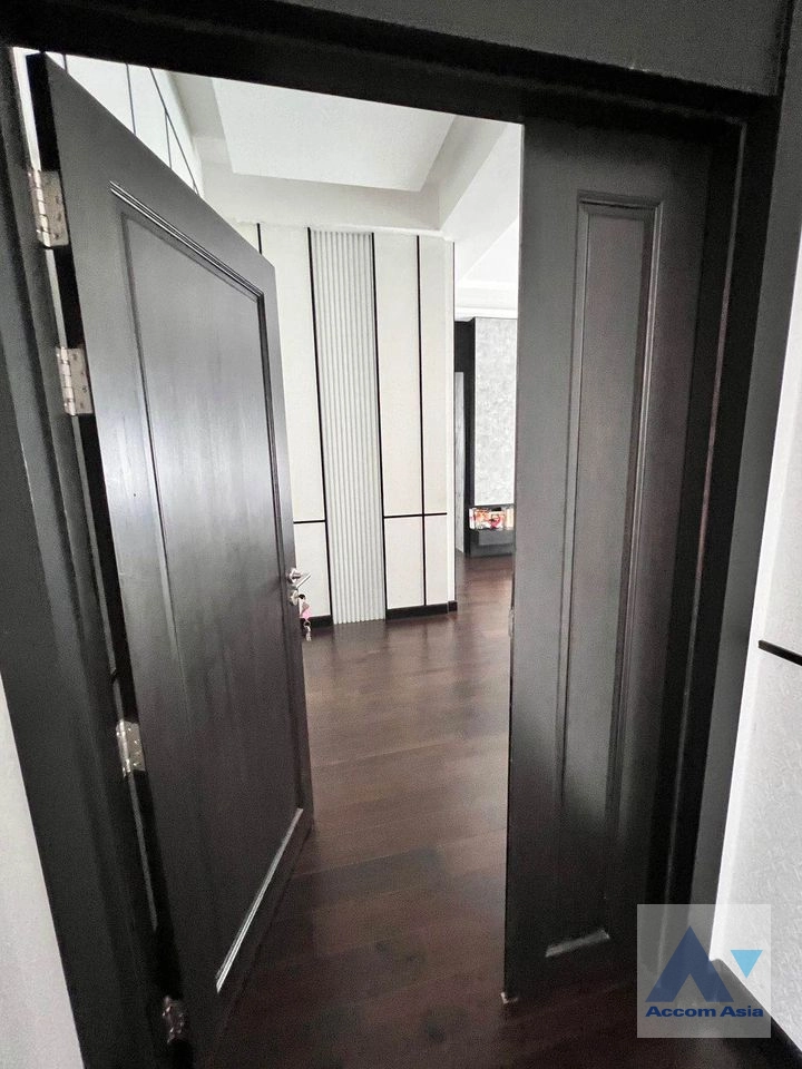 18  5 br House For Sale in Pattanakarn ,Bangkok ARL Ban Thap Chang at Grand Bangkok Boulevard Bangna Onnut AA40694