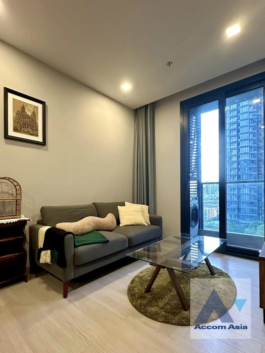  1 Bedroom  Condominium For Rent in Ratchadapisek, Bangkok  near MRT Rama 9 (AA40701)