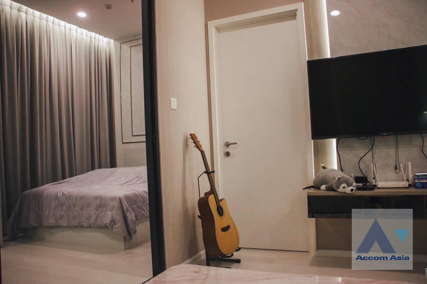  1 Bedroom  Condominium For Rent in Phaholyothin, Bangkok  (AA40705)