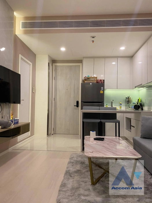  1 Bedroom  Condominium For Rent in Phaholyothin, Bangkok  (AA40705)