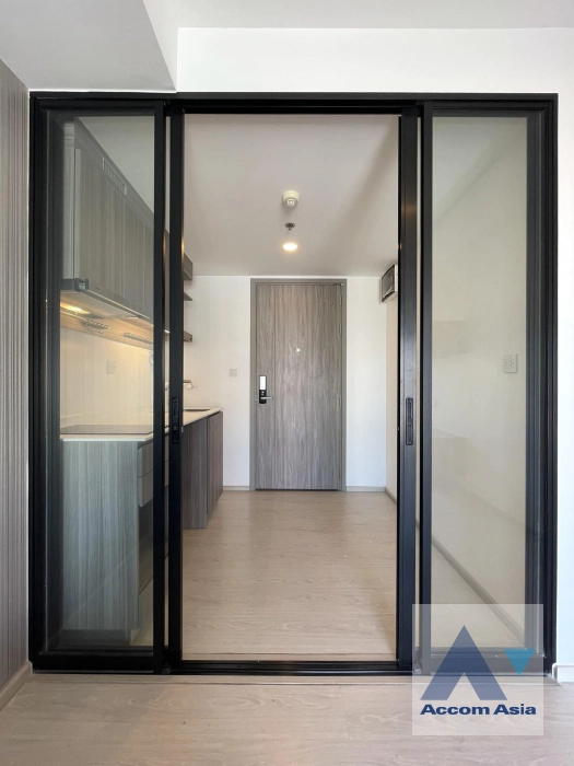  2 Bedrooms  Condominium For Sale in Phaholyothin, Bangkok  (AA40706)