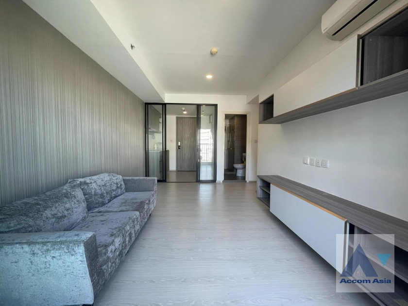  2 Bedrooms  Condominium For Sale in Phaholyothin, Bangkok  (AA40706)