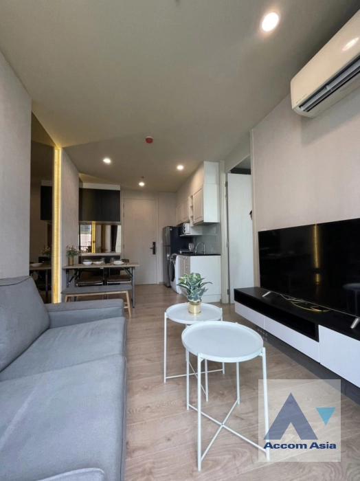  1 Bedroom  Condominium For Rent in Sukhumvit, Bangkok  near BTS Asok - MRT Sukhumvit (AA40732)