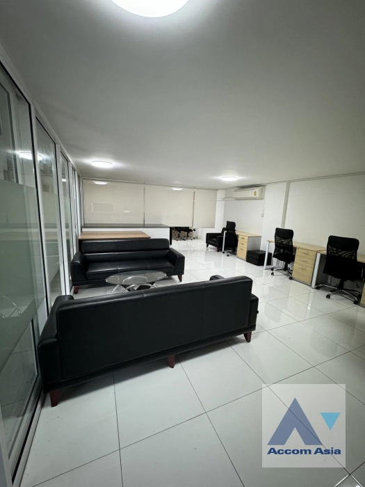 Home Office |  Townhouse For Rent in ,   near BTS Bang Na (AA40734)