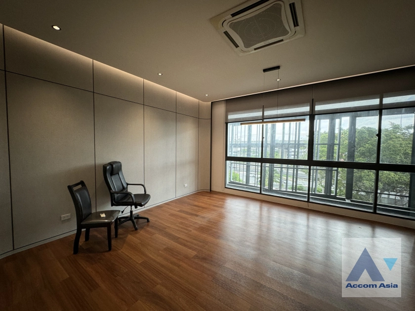 16  Townhouse For Rent in Samutprakan ,Samutprakan BTS Bang Na at The Pretium Bangna AA40734