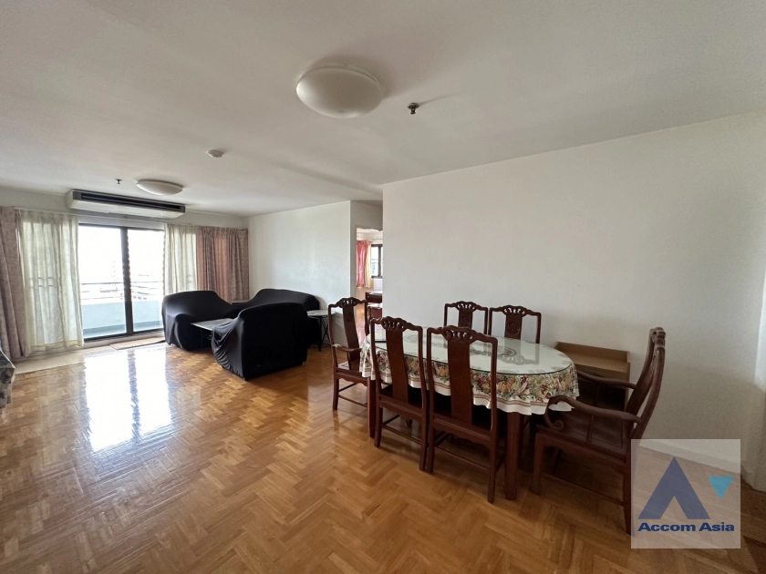  3 Bedrooms  Condominium For Sale in Sukhumvit, Bangkok  near BTS Thong Lo (AA40741)