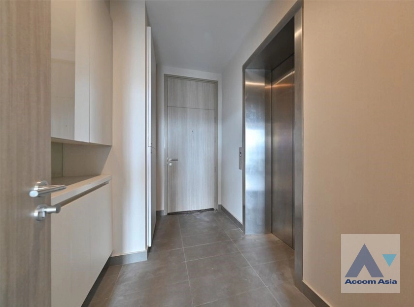 6  1 br Condominium For Sale in Ploenchit ,Bangkok BTS Ploenchit at Noble Ploenchit AA40744