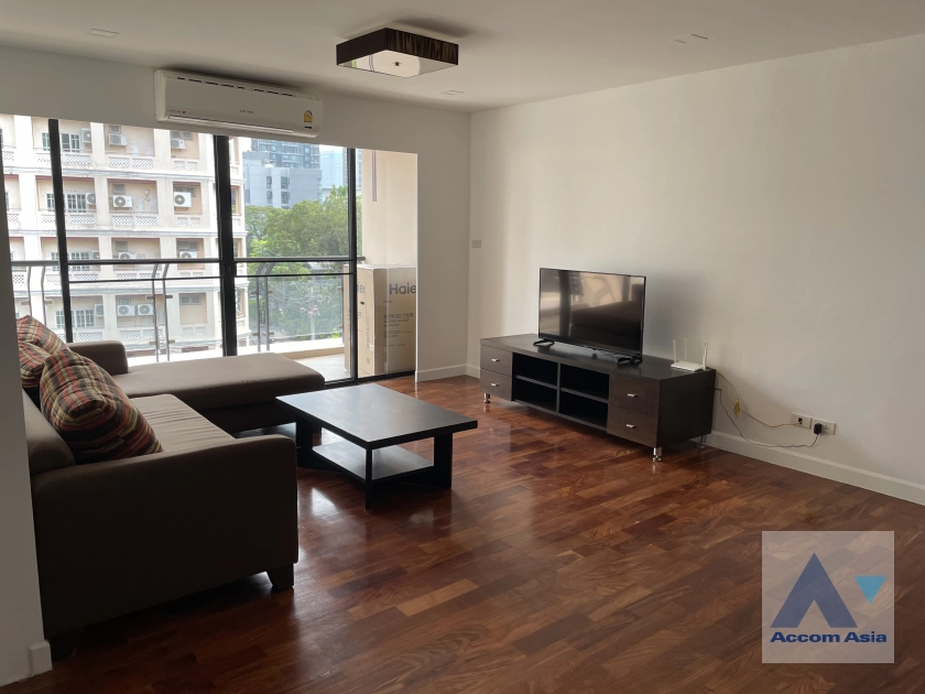  2 Bedrooms  Apartment For Rent in Sukhumvit, Bangkok  near BTS Thong Lo (AA40767)