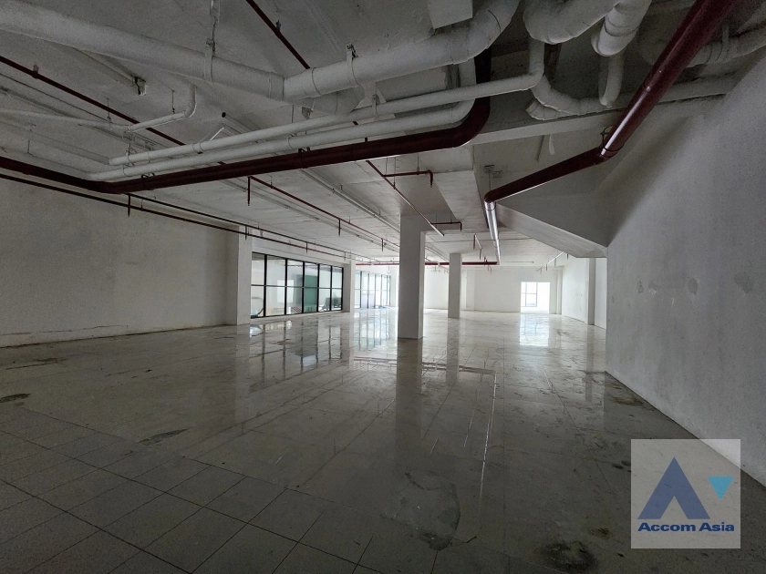 5  Retail / Showroom For Rent in Sathorn ,Bangkok BTS Surasak at Vanilla Moon AA40768