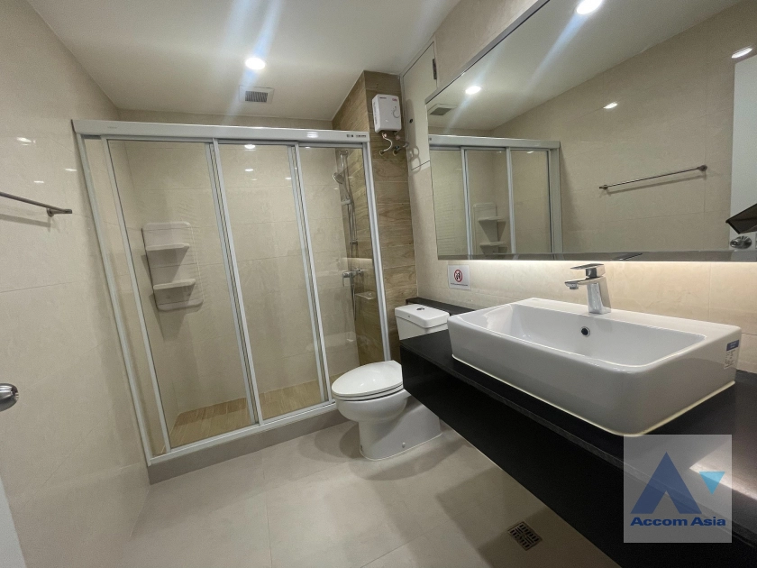 8  2 br Apartment For Rent in Sukhumvit ,Bangkok BTS Asok - MRT Sukhumvit at Spacious Room AA40774
