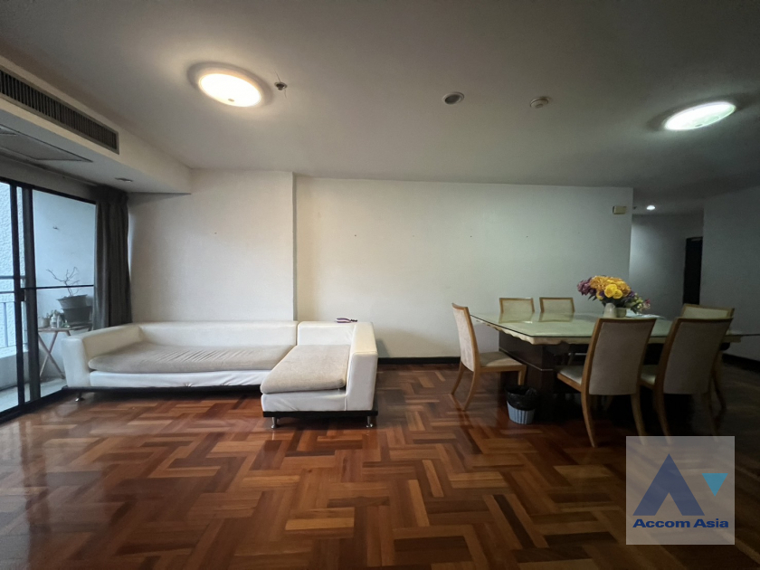  2 Bedrooms  Condominium For Rent & Sale in Sukhumvit, Bangkok  near BTS Nana (AA40779)