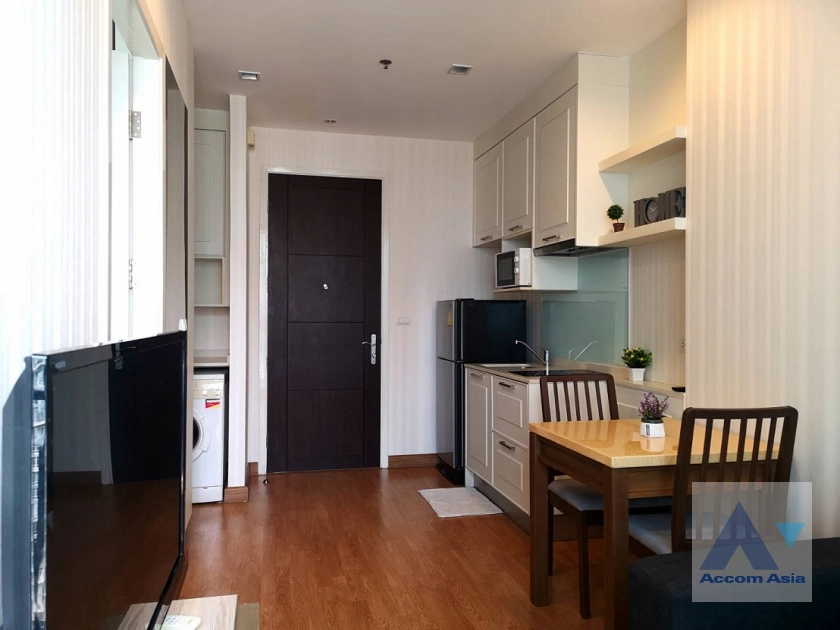  1 Bedroom  Condominium For Rent in Sukhumvit, Bangkok  near BTS On Nut (AA40784)