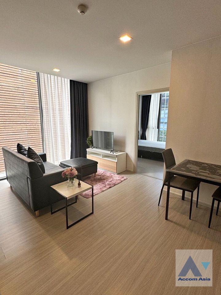  1 Bedroom  Condominium For Rent & Sale in Sukhumvit, Bangkok  near BTS Ekkamai (AA40790)