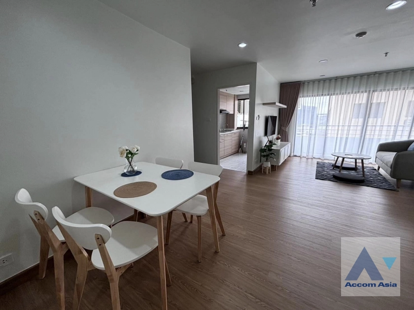 Newly renovated, Fully Furnished |  2 Bedrooms  Condominium For Rent in Sukhumvit, Bangkok  near BTS Thong Lo (AA40804)