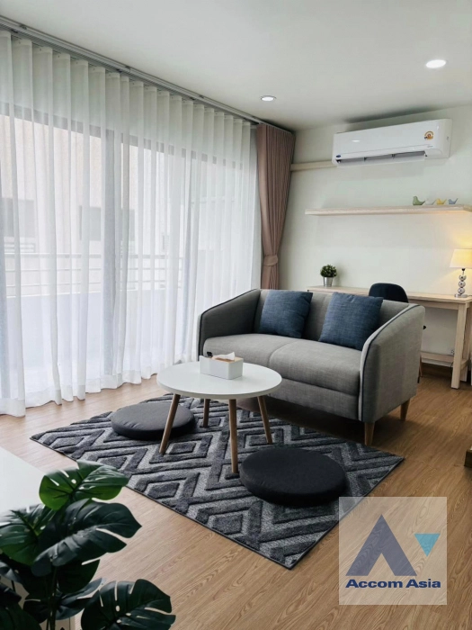 Newly renovated, Fully Furnished |  2 Bedrooms  Condominium For Rent in Sukhumvit, Bangkok  near BTS Thong Lo (AA40804)