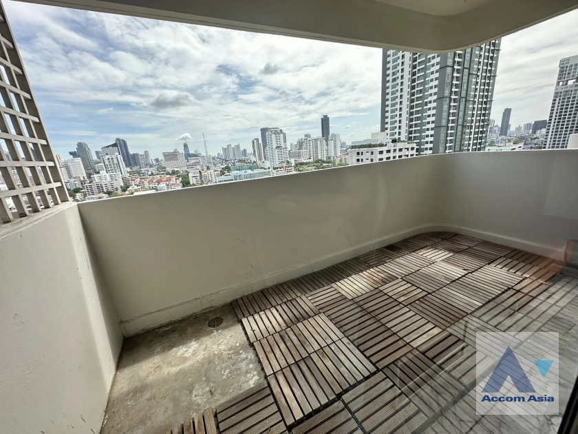 11  2 br Condominium For Sale in Sukhumvit ,Bangkok BTS Phrom Phong at D.S. Tower 1 AA40807