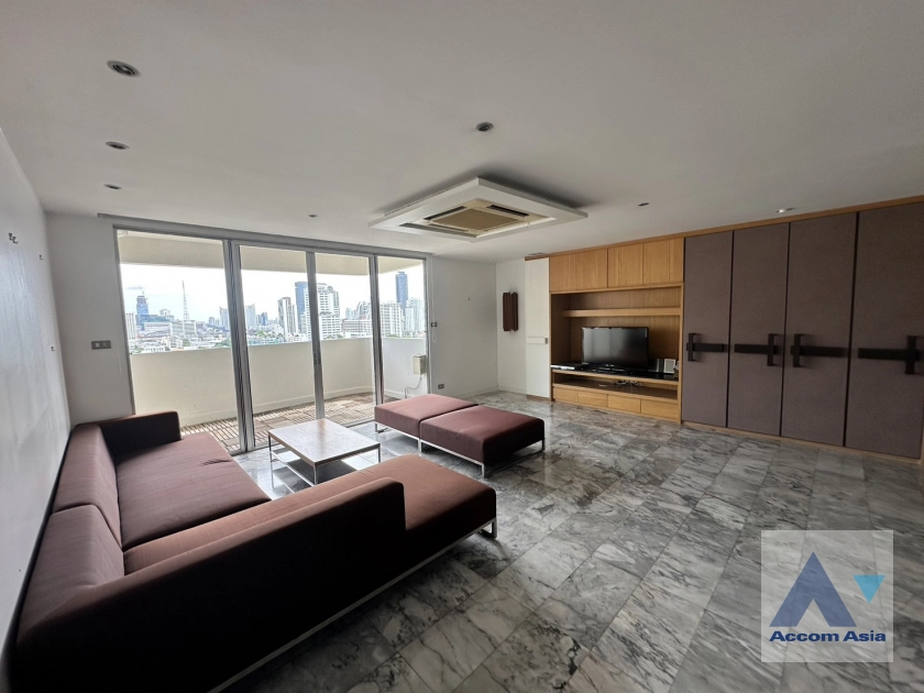  2 Bedrooms  Condominium For Sale in Sukhumvit, Bangkok  near BTS Phrom Phong (AA40807)