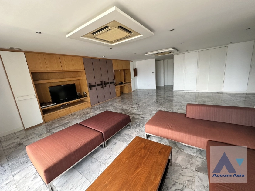  2 Bedrooms  Condominium For Sale in Sukhumvit, Bangkok  near BTS Phrom Phong (AA40807)