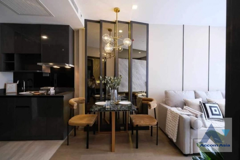  1 Bedroom  Condominium For Rent in Sukhumvit, Bangkok  near BTS Asok - MRT Sukhumvit (AA40809)