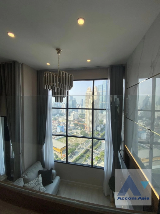 Duplex Condo |  1 Bedroom  Condominium For Sale in Sathorn, Bangkok  near BTS Chong Nonsi (AA40816)