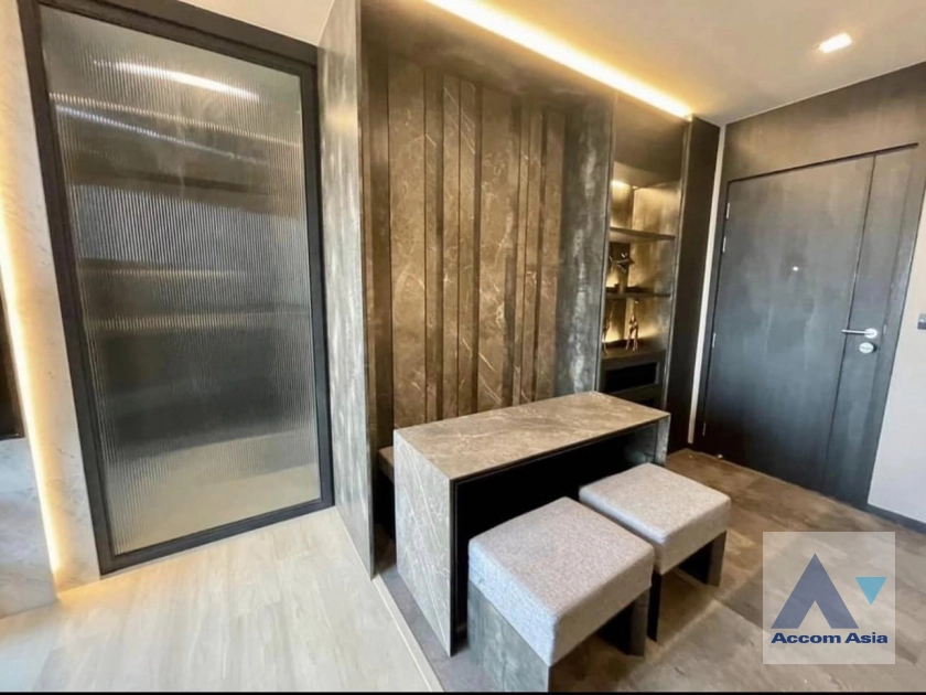 5  2 br Condominium For Rent in Ploenchit ,Bangkok BTS Ploenchit at Life One Wireless AA40819