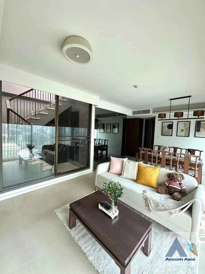 Duplex Condo, Penthouse |  3 Bedrooms  Condominium For Rent in Sukhumvit, Bangkok  near BTS Phrom Phong (AA40839)