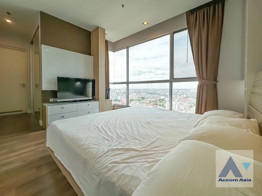 16  2 br Condominium For Sale in Charoennakorn ,Bangkok BTS Pho Nimit at The room Sathorn Taksin AA40851