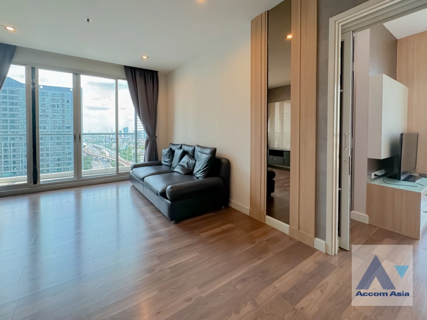 6  2 br Condominium For Sale in Charoennakorn ,Bangkok BTS Pho Nimit at The room Sathorn Taksin AA40851