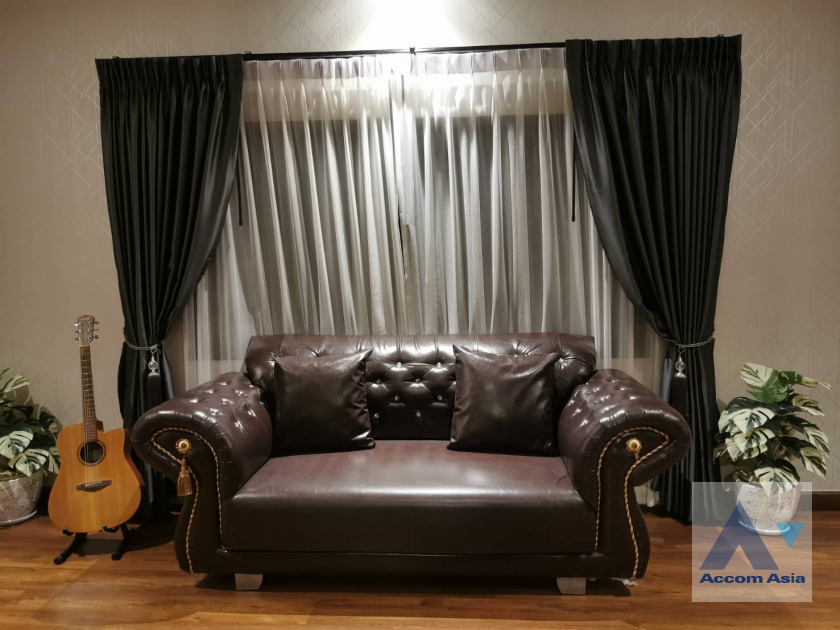 9  3 br Townhouse For Rent in Lat Phrao ,Bangkok  AA40879