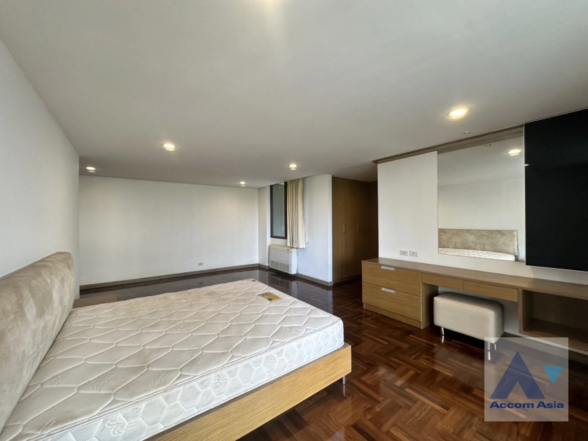 5  3 br Apartment For Rent in Sukhumvit ,Bangkok BTS Phrom Phong at Family Size Desirable AA40880