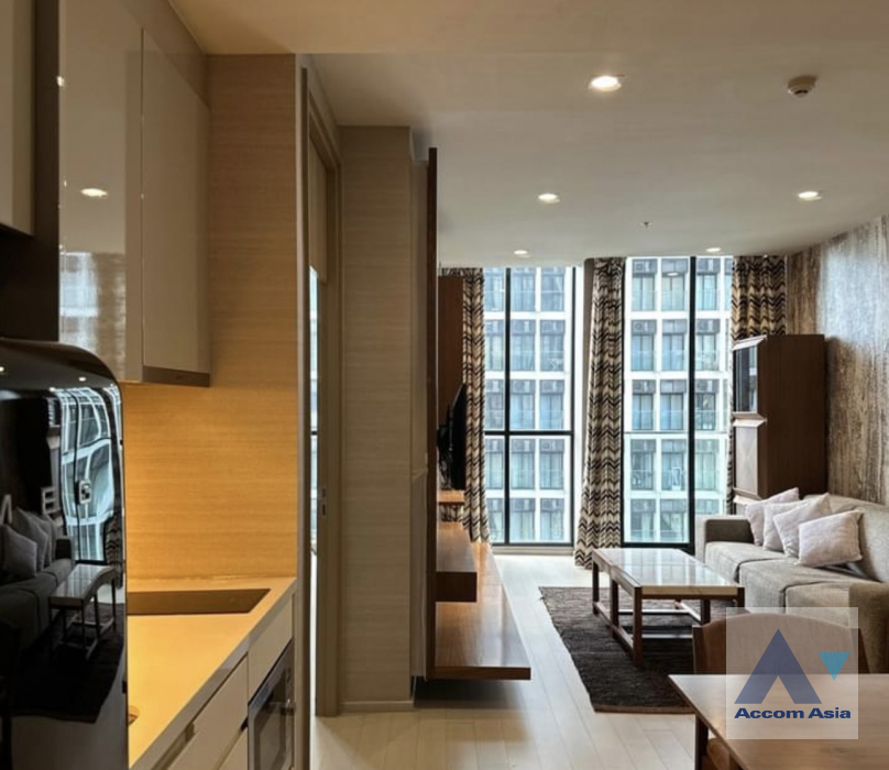  1 Bedroom  Condominium For Rent & Sale in Ploenchit, Bangkok  near BTS Ploenchit (AA40887)