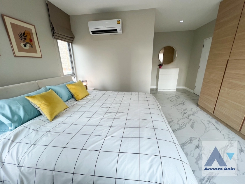 12  2 br Condominium For Sale in Sukhumvit ,Bangkok BTS Phra khanong at Sukhumvit Plus AA40891