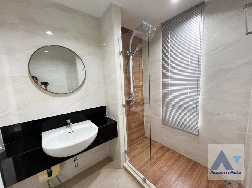 16  2 br Condominium For Sale in Sukhumvit ,Bangkok BTS Phra khanong at Sukhumvit Plus AA40891