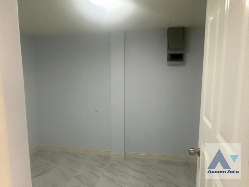 23  33 br Townhouse For Rent in Ratchadapisek ,Bangkok  at Sinthanee Ratchada Ladprao AA40892