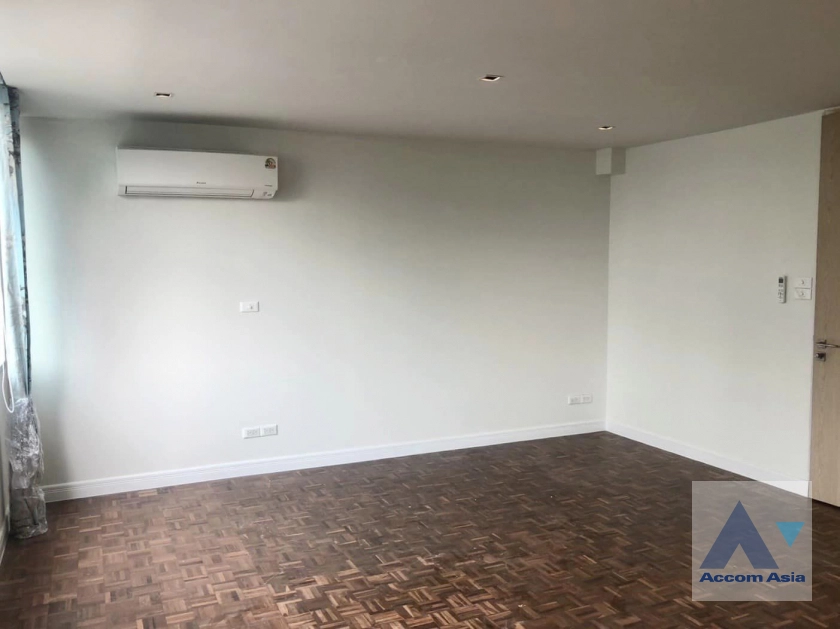 8  3 br Townhouse for rent and sale in sukhumvit ,Bangkok BTS Thong Lo AA40893