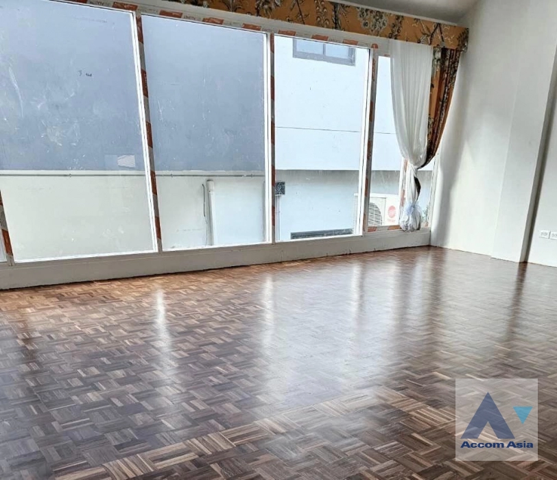 7  3 br Townhouse for rent and sale in sukhumvit ,Bangkok BTS Thong Lo AA40893