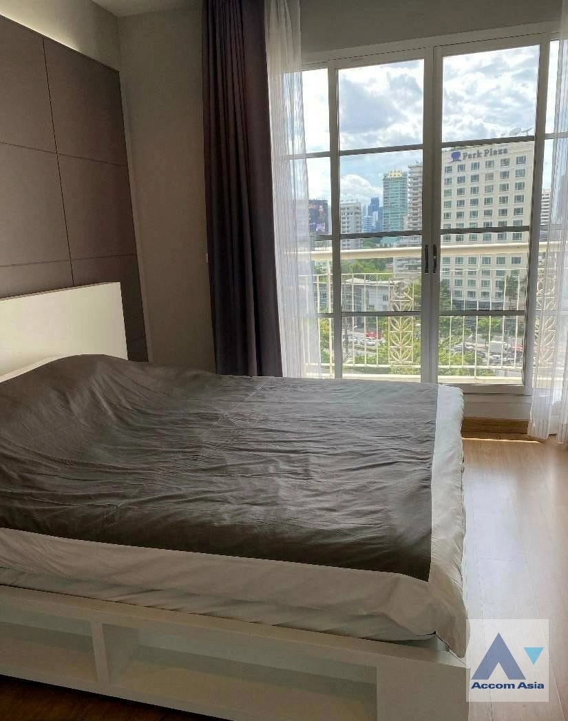  2 Bedrooms  Condominium For Rent in Sukhumvit, Bangkok  near BTS Asok - MRT Sukhumvit (AA40899)