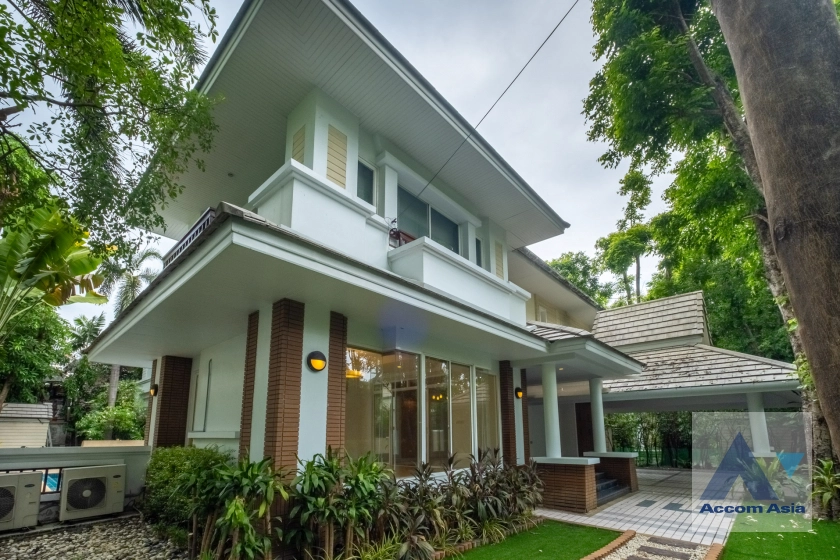  1  4 br House For Rent in Sukhumvit ,Bangkok BTS Thong Lo at Privacy and Peaceful AA40910