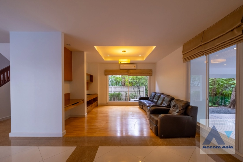 11  4 br House For Rent in Sukhumvit ,Bangkok BTS Thong Lo at Privacy and Peaceful AA40910