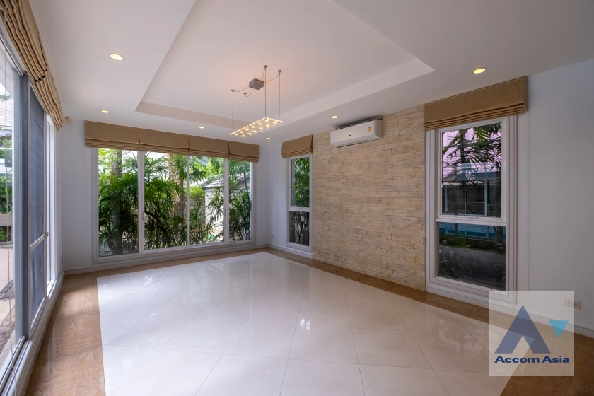 18  4 br House For Rent in Sukhumvit ,Bangkok BTS Thong Lo at Privacy and Peaceful AA40910