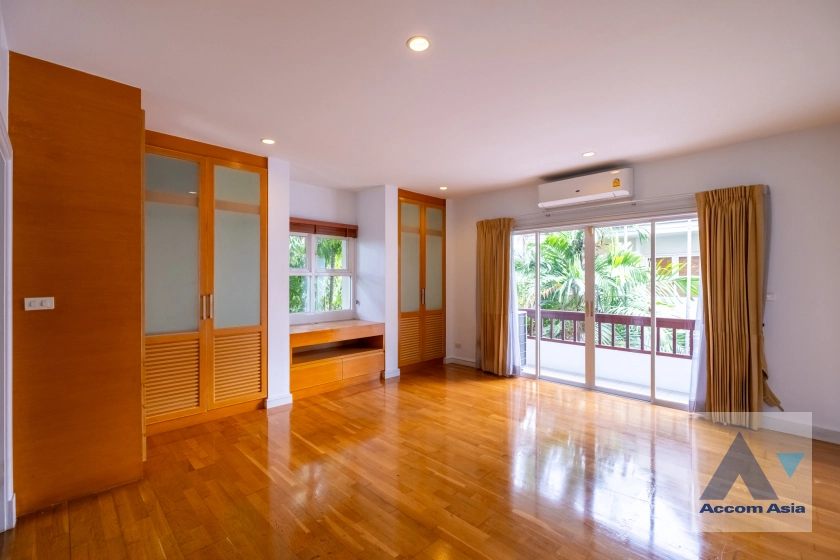 37  4 br House For Rent in Sukhumvit ,Bangkok BTS Thong Lo at Privacy and Peaceful AA40910