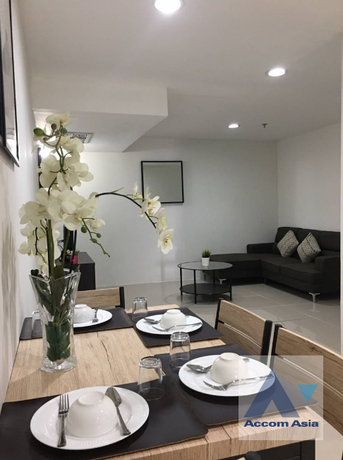  2 Bedrooms  Condominium For Rent in Sukhumvit, Bangkok  near BTS Phrom Phong (AA40913)