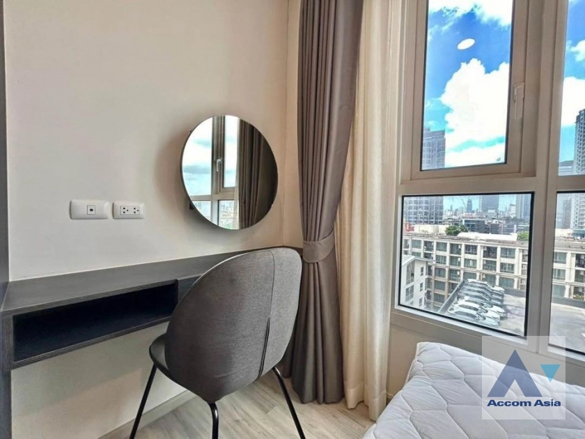 12  2 br Condominium For Rent in Ratchadapisek ,Bangkok MRT Sutthisan at XT Huaikhwang  AA40922