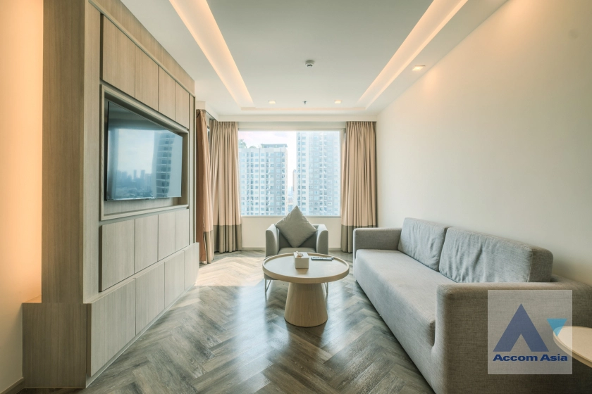  2  1 br Apartment For Rent in Sukhumvit ,Bangkok BTS Ekkamai at 5 stars serviced apartment AA40928