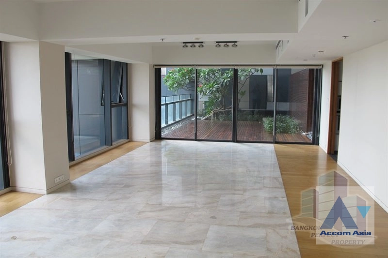 Huge Terrace |  3 Bedrooms  Condominium For Rent in Sathorn, Bangkok  near BTS Chong Nonsi - MRT Lumphini (AA40932)