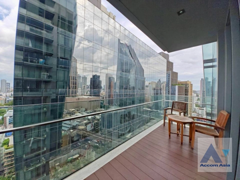  3 Bedrooms  Condominium For Rent in Sukhumvit, Bangkok  near BTS Phrom Phong (AA40948)