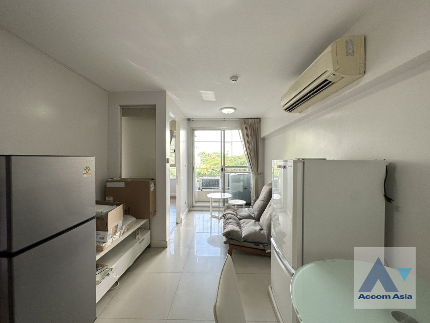  1 Bedroom  Condominium For Rent in Sukhumvit, Bangkok  near BTS Thong Lo (AA40949)