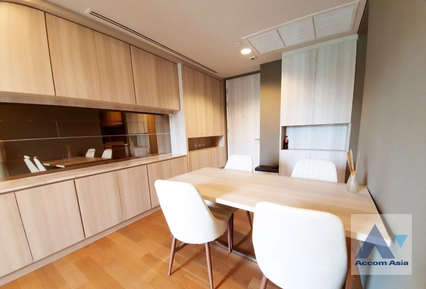  2 Bedrooms  Condominium For Rent in Sukhumvit, Bangkok  near BTS Phrom Phong (AA40959)