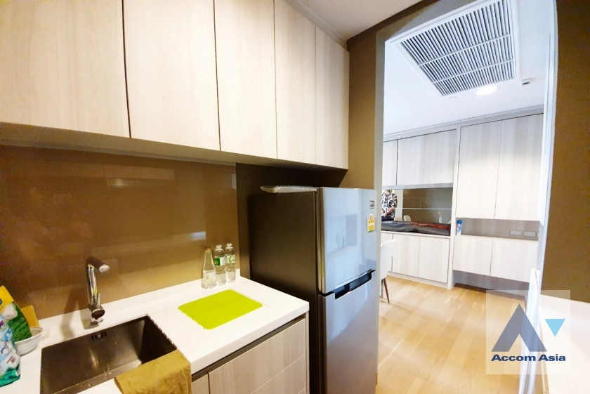  2 Bedrooms  Condominium For Rent in Sukhumvit, Bangkok  near BTS Phrom Phong (AA40959)