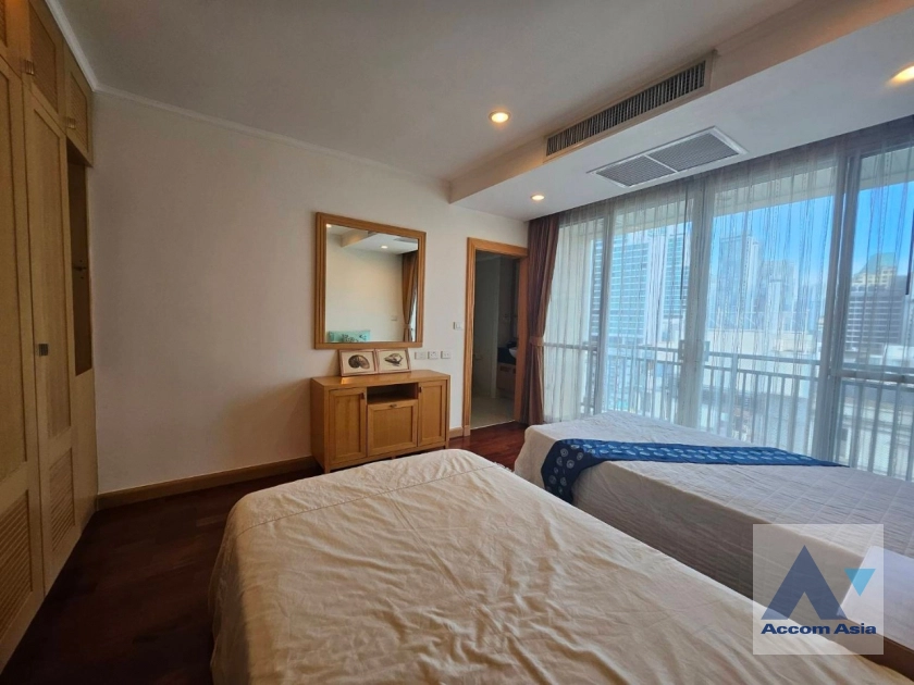 23  3 br Apartment For Rent in Sukhumvit ,Bangkok BTS Phrom Phong at High-quality facility AA40961